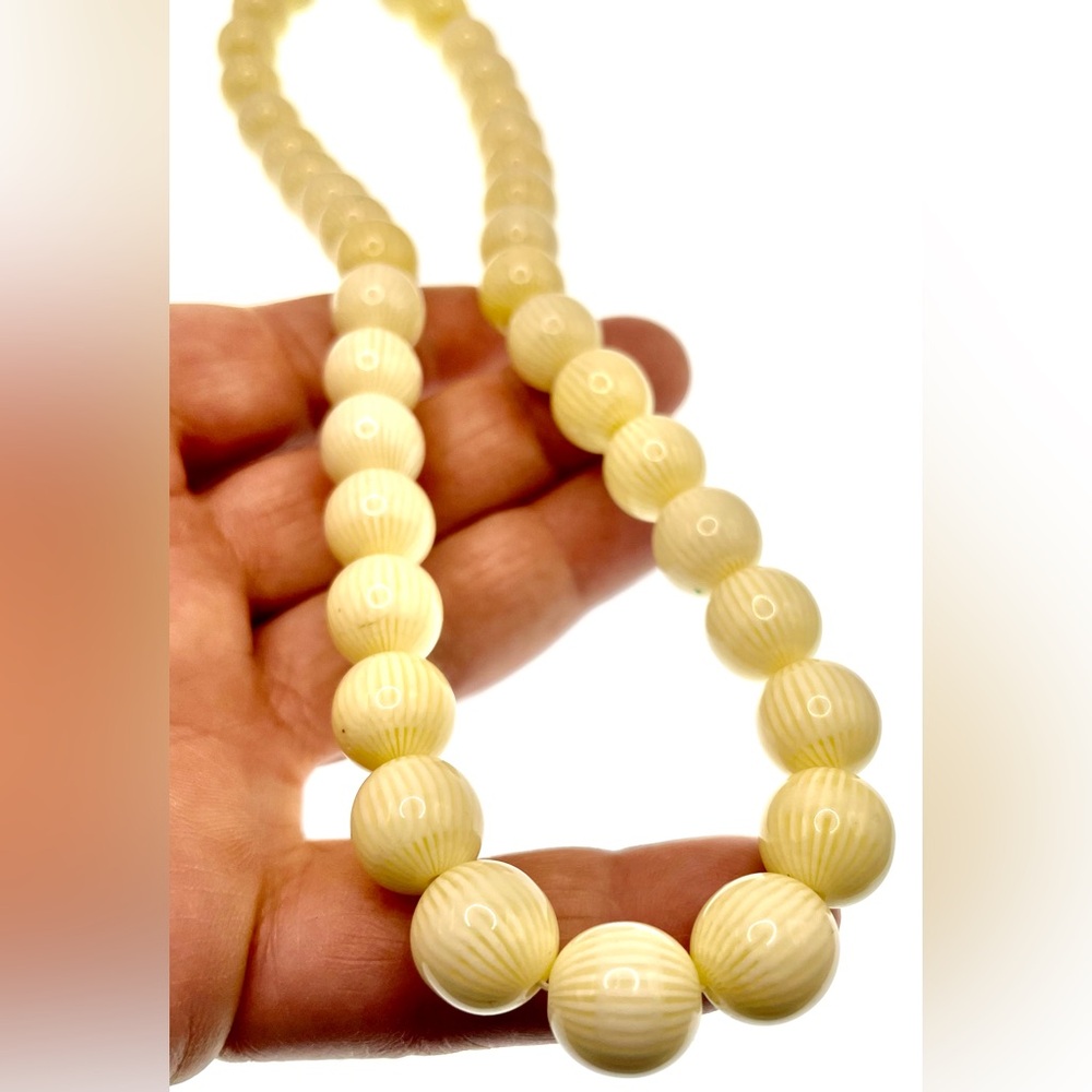 Vintage Striped Ivory Celluloid Beaded Necklace Choker Antique Estate Piece - Picture 1 of 8